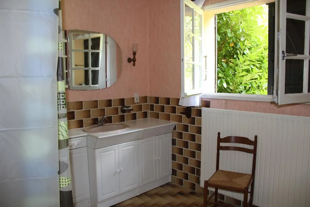 Holiday Home Maison De La Litiere Pugny-Chatenod
